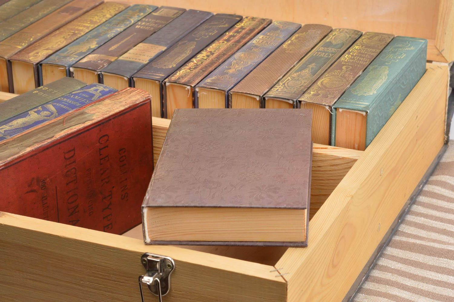 Schmuckschatulle Holz handmade Holzkiste mit Deckel Schmuck Schatulle Deko Ideen foto 1