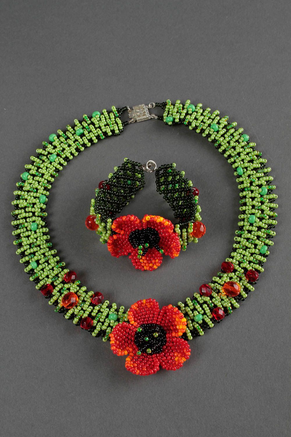 Collier design Bracelet fantaisie Bijoux fait main Pavots vert rouge cadeau photo 5