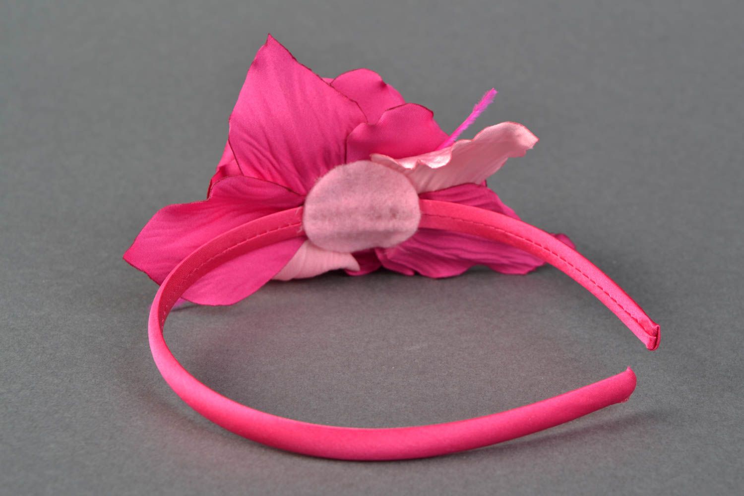 Serre-tête à cheveux en fleur artificielle fait main rose de satin pour femme photo 4