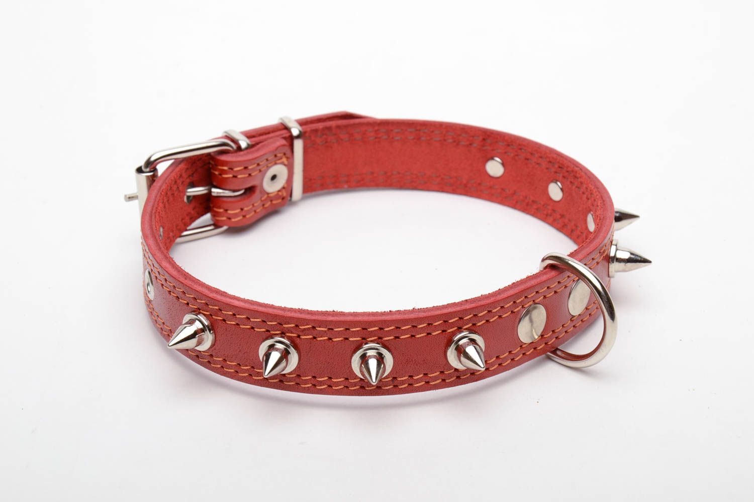 Leather spiked dog collar photo 3