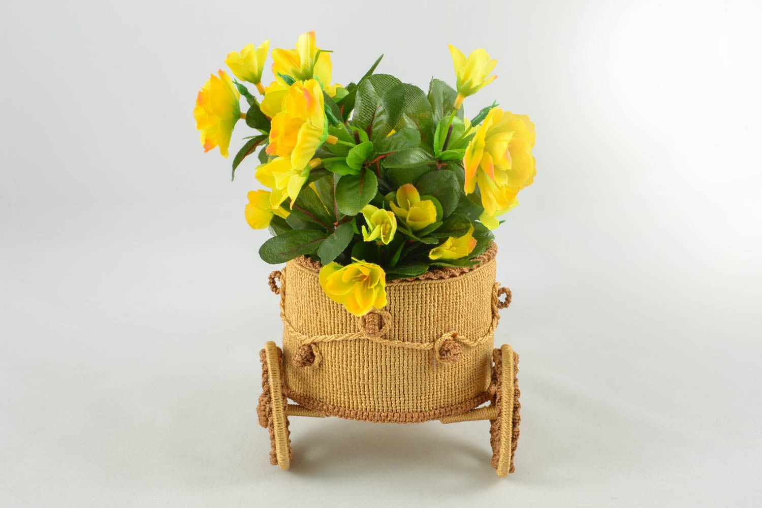 Flower composition in bike basket photo 2