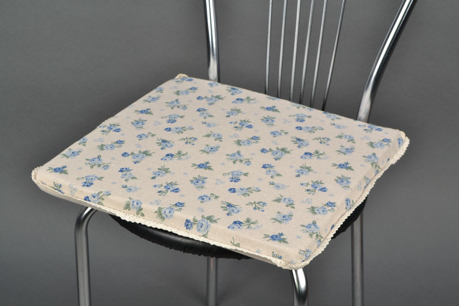 Coussin de chaise en tissu de coton et polyamide carré fait main confortable photo 1
