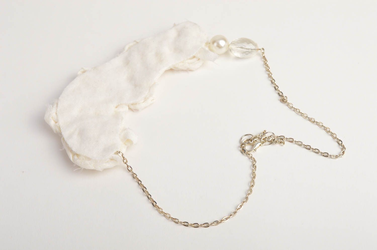 Collier textile Bijou fait main design blanc Accessoire femme perles fantaisie photo 5