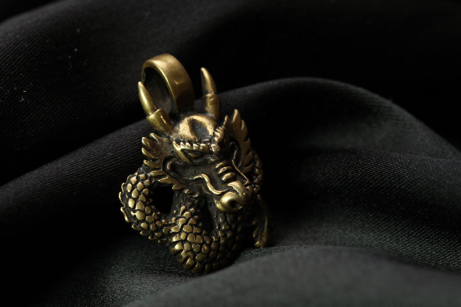 Pendentif en bronze fait main Dragon photo 1