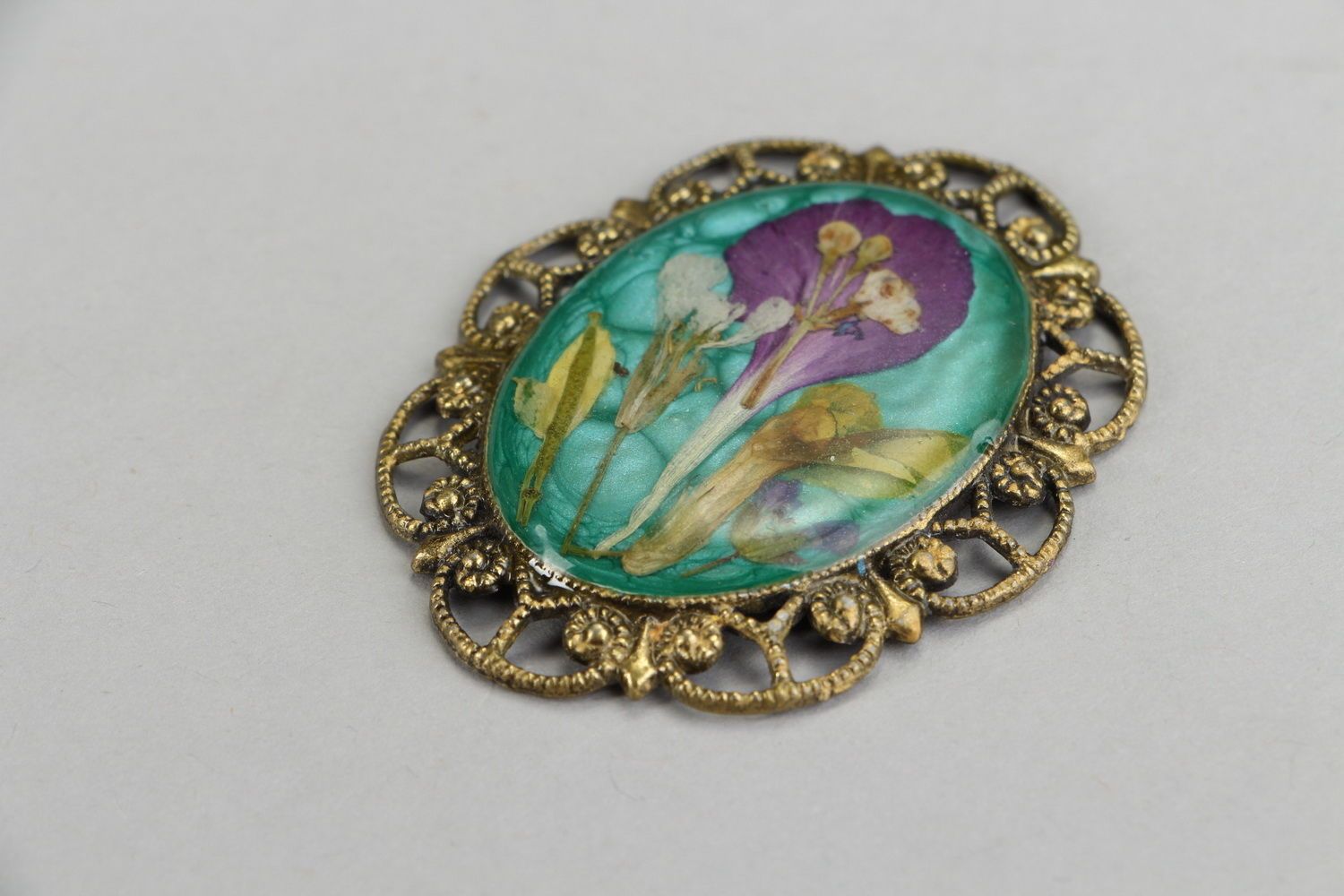 Basis for brooches or pendants with real flowers photo 3