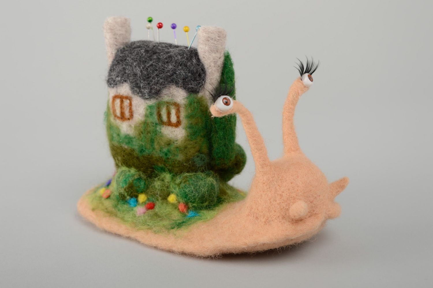 Felted toy pincushion Snail photo 1