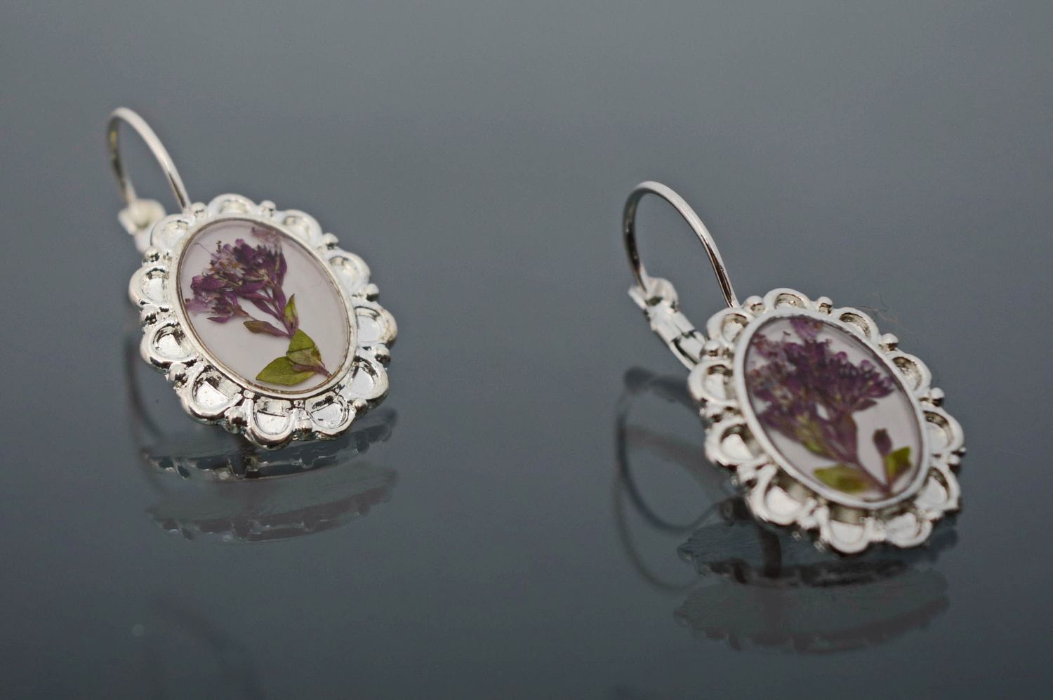 Epoxy earrings with marjoram flowers photo 4