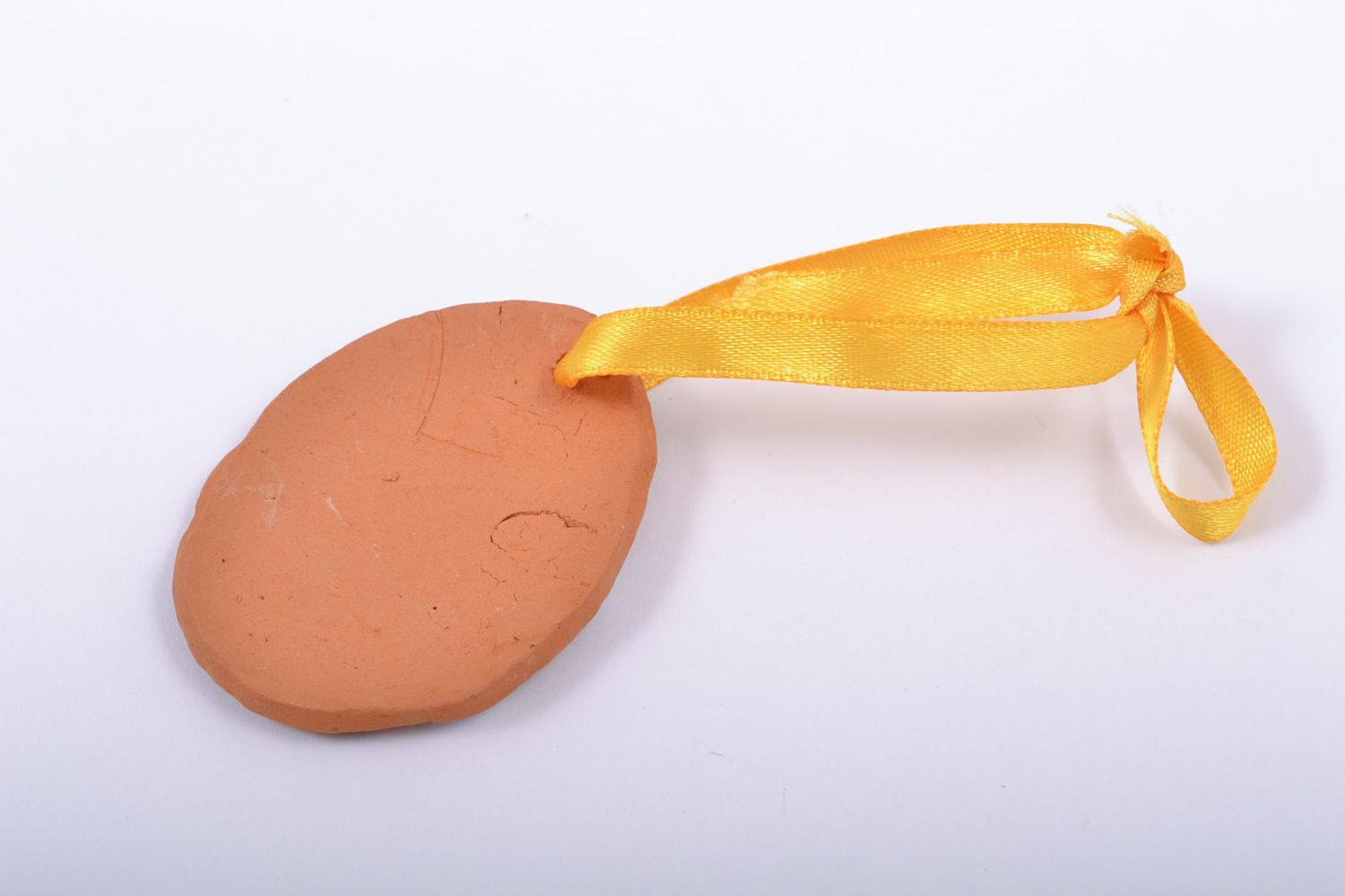 Керамический брелок для ключей расписной с узором фото 5