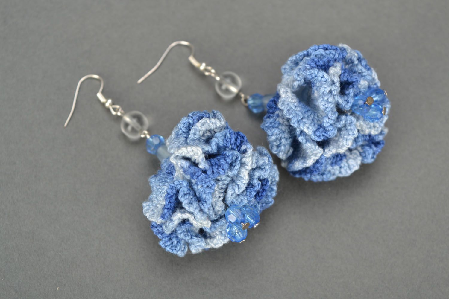 Blue crocheted earrings photo 4