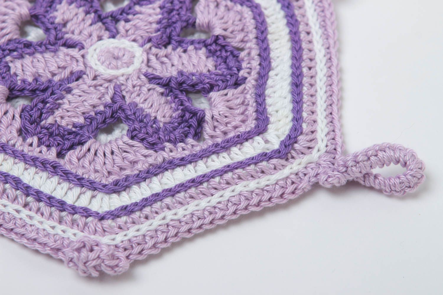 Handmade violetter Topflappen gehäkelt Küchen Textilien Haus Deko mit Blume foto 3