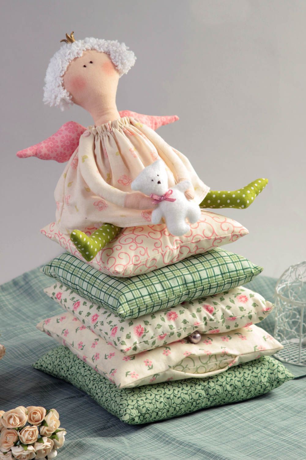 Кукла Принцесса на горошине из ткани небольшая на подушках ручная работа фото 1