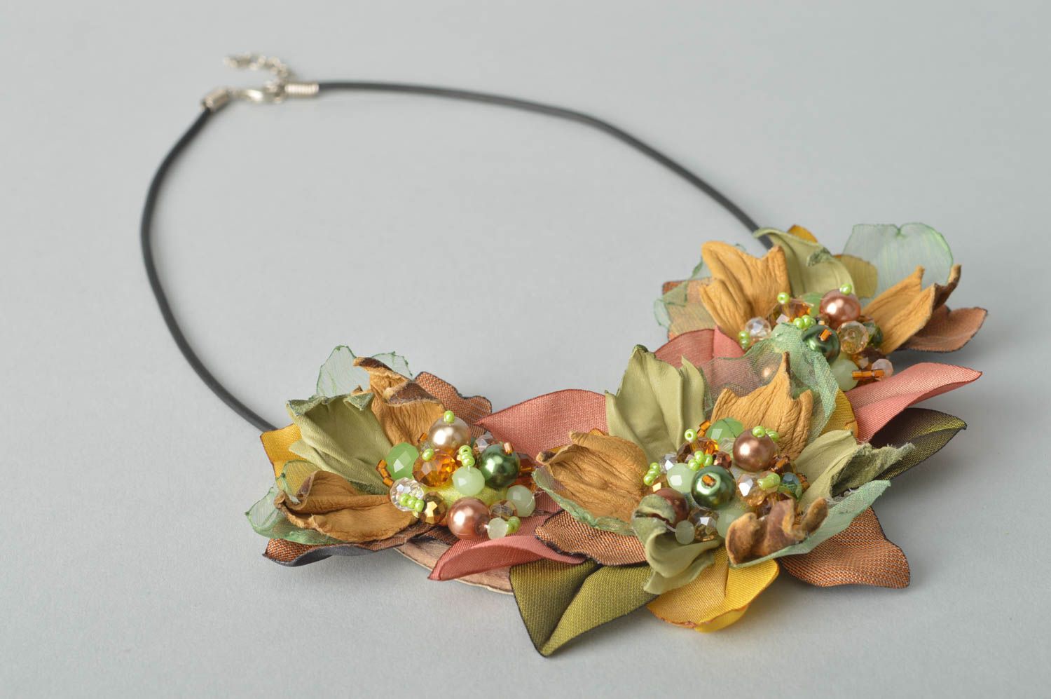 Handmade Blumen Collier Leder Schmuck Accessoire für Frauen Geschenk Idee foto 2