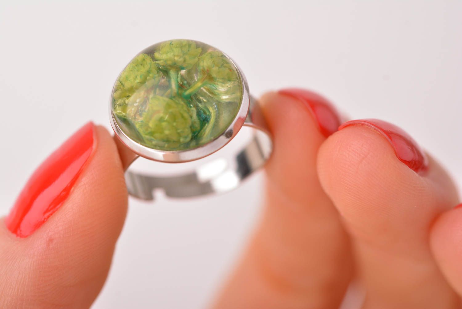 Кольцо ручной работы кольцо из эпоксидной смолы женское кольцо с бессмертником фото 3