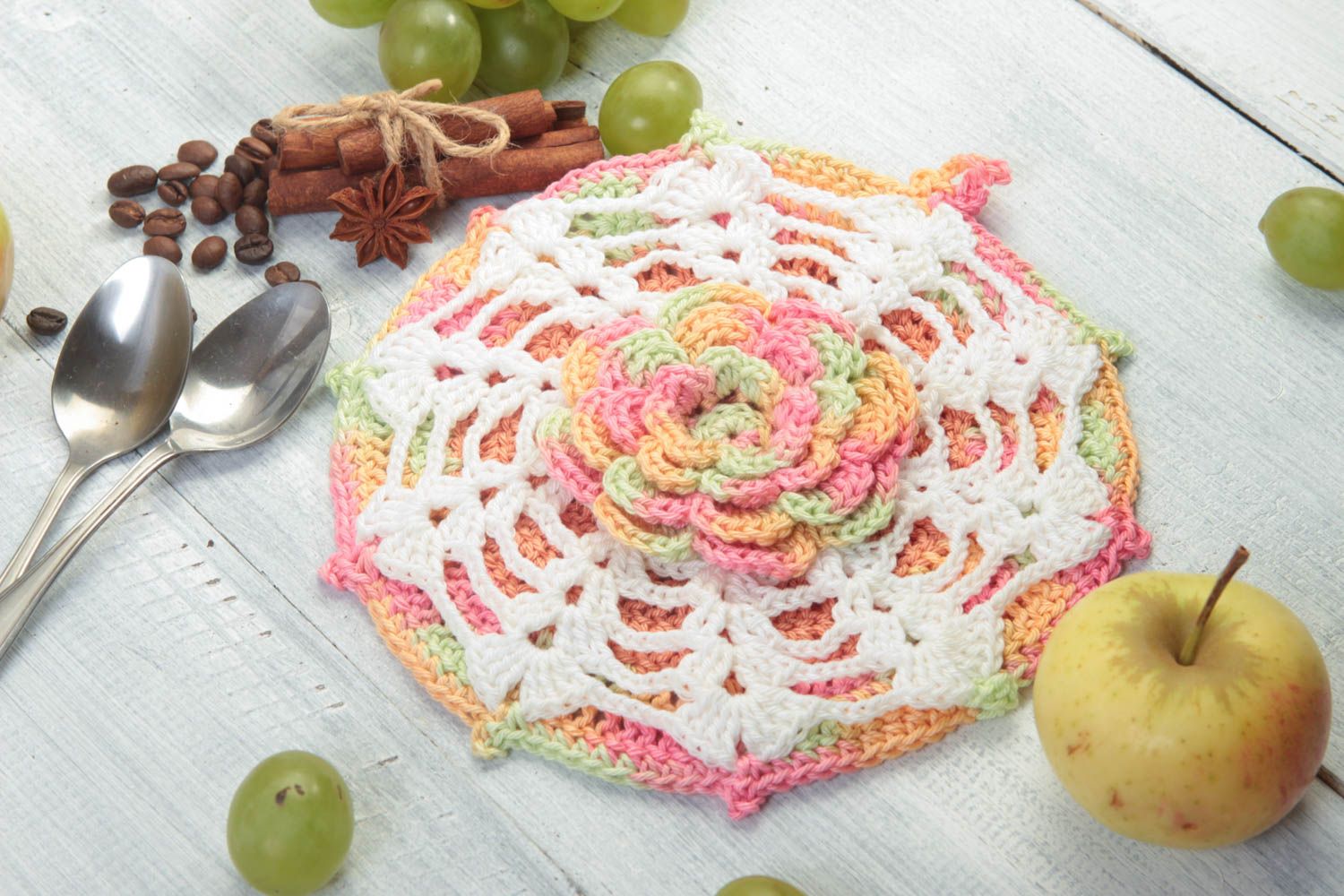 Agarradera al crochet hecha a mano elemento decorativo textil para cocina foto 1