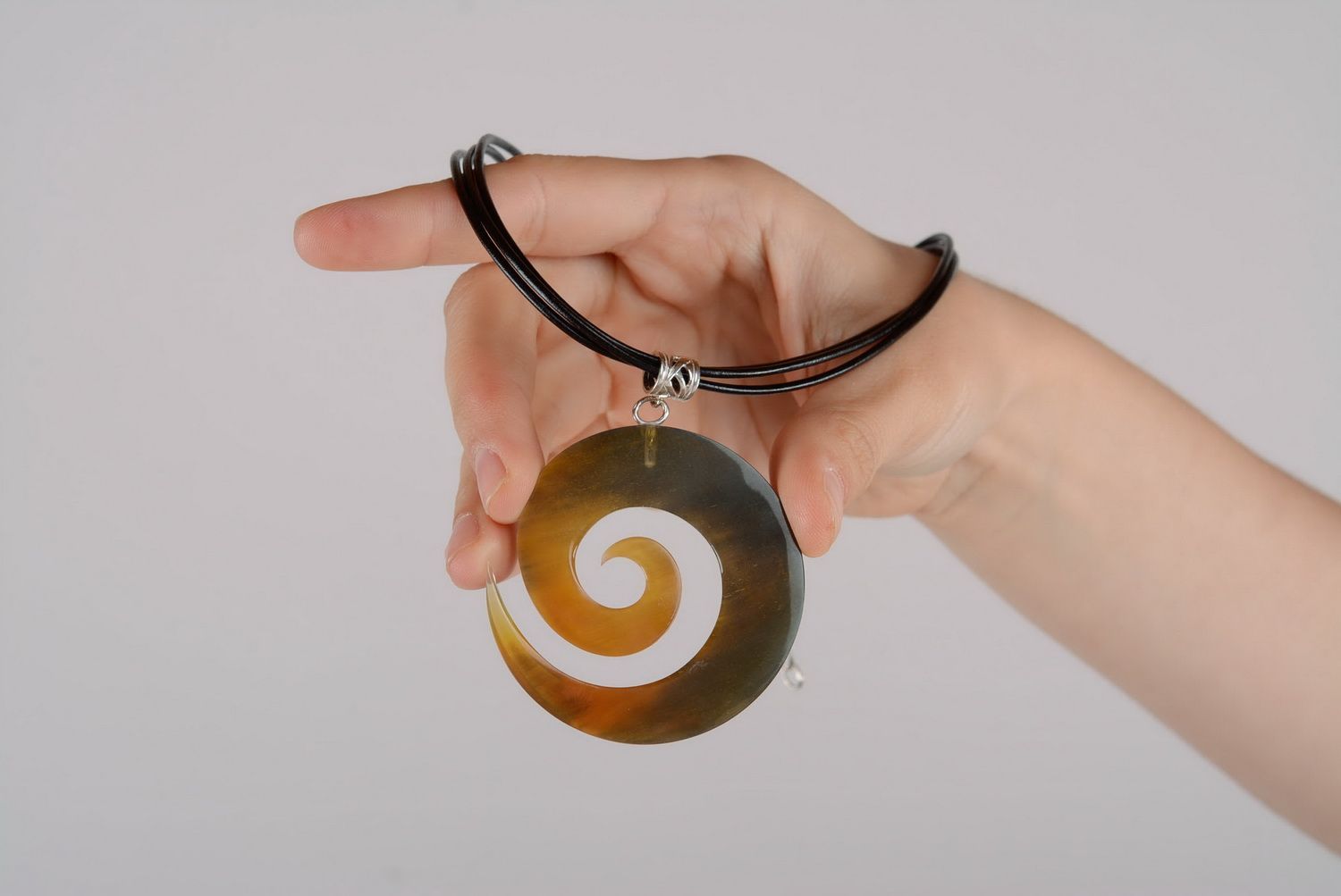 Pendant made of natural horn Snail photo 3