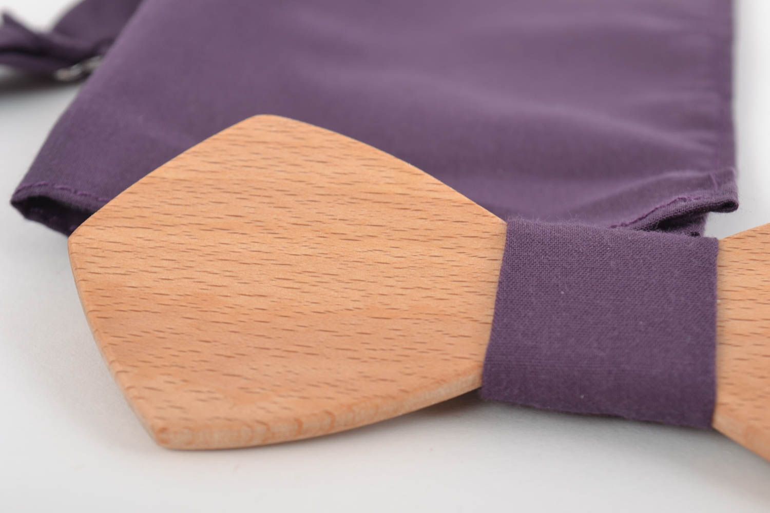 Noeud papillon Mouchoir de poche fait main violets Vêtement stylé coton et bois photo 4