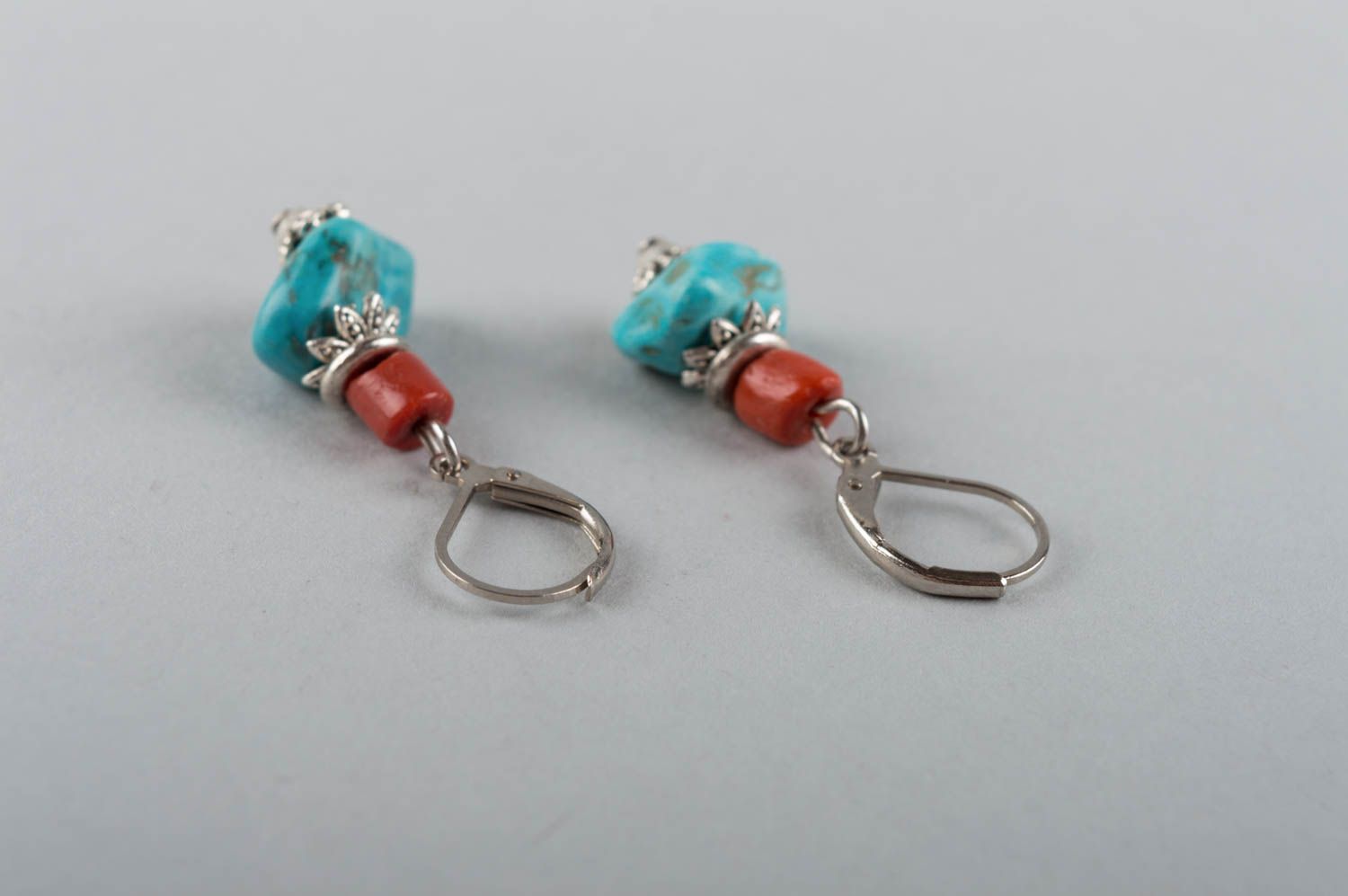 Small handmade designer brass earrings with turquoise and coral stone beads photo 4