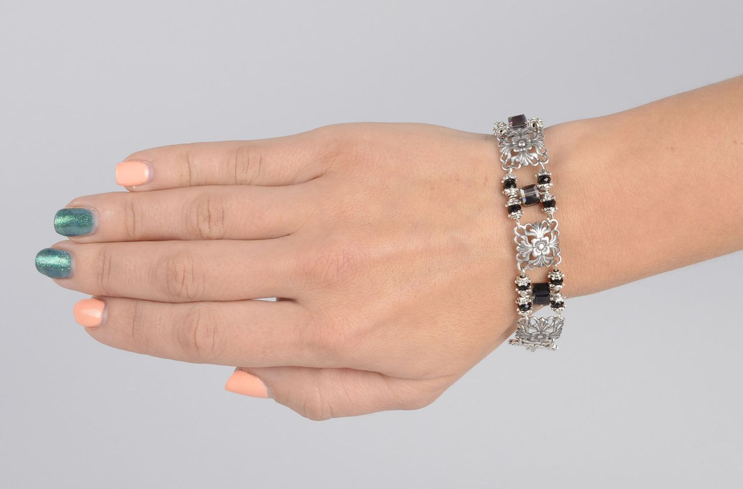 Metall Armband handgeschaffen Damen Armband originell Schmuck für Frauen foto 6