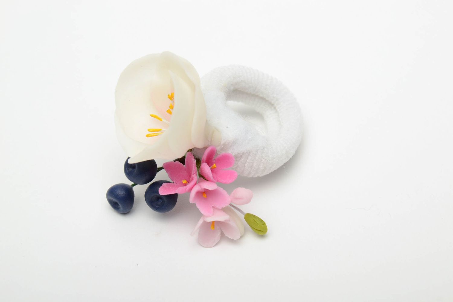 Beautiful hair tie with polymer clay flower photo 3