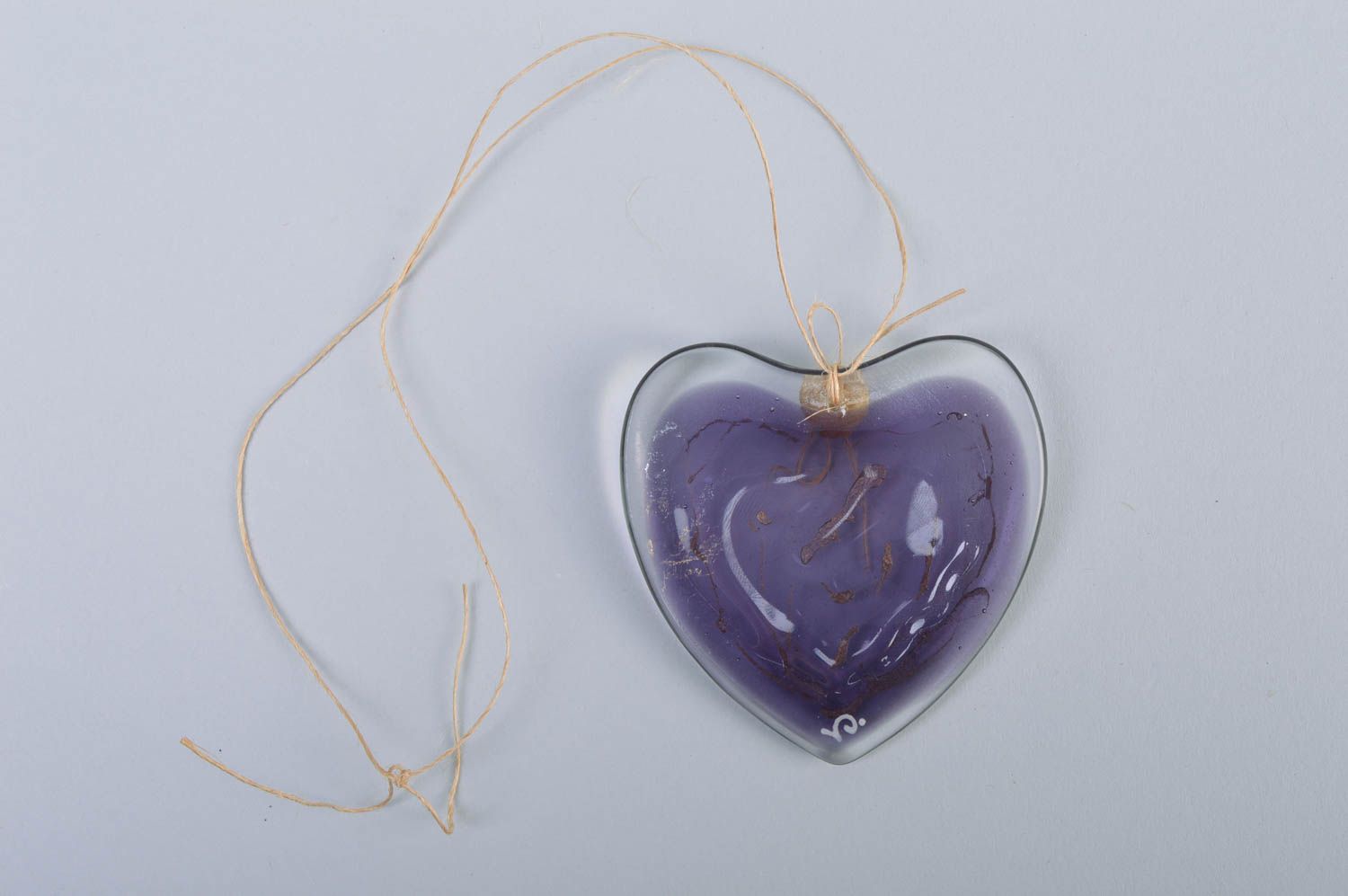 Petite décoration à suspendre en forme de coeur faite main bleue fusing photo 5