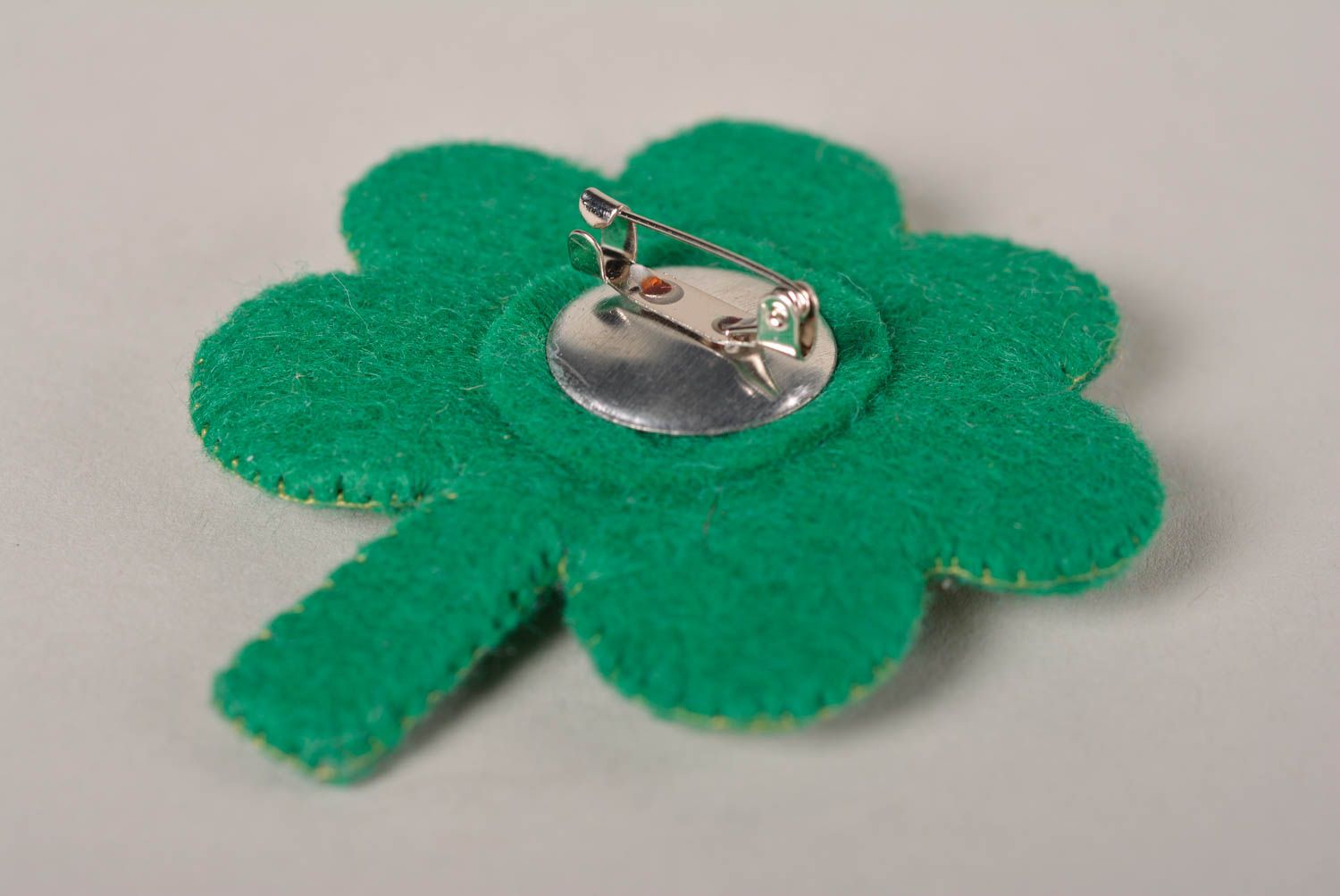 Stylish handmade felt brooch pin textile brooch cool jewelry designs gift ideas photo 4
