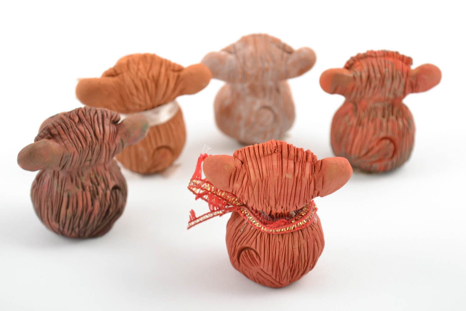 Фигурки из глины обезьянки набор из пяти изделий коричневые ручной работы фото 4