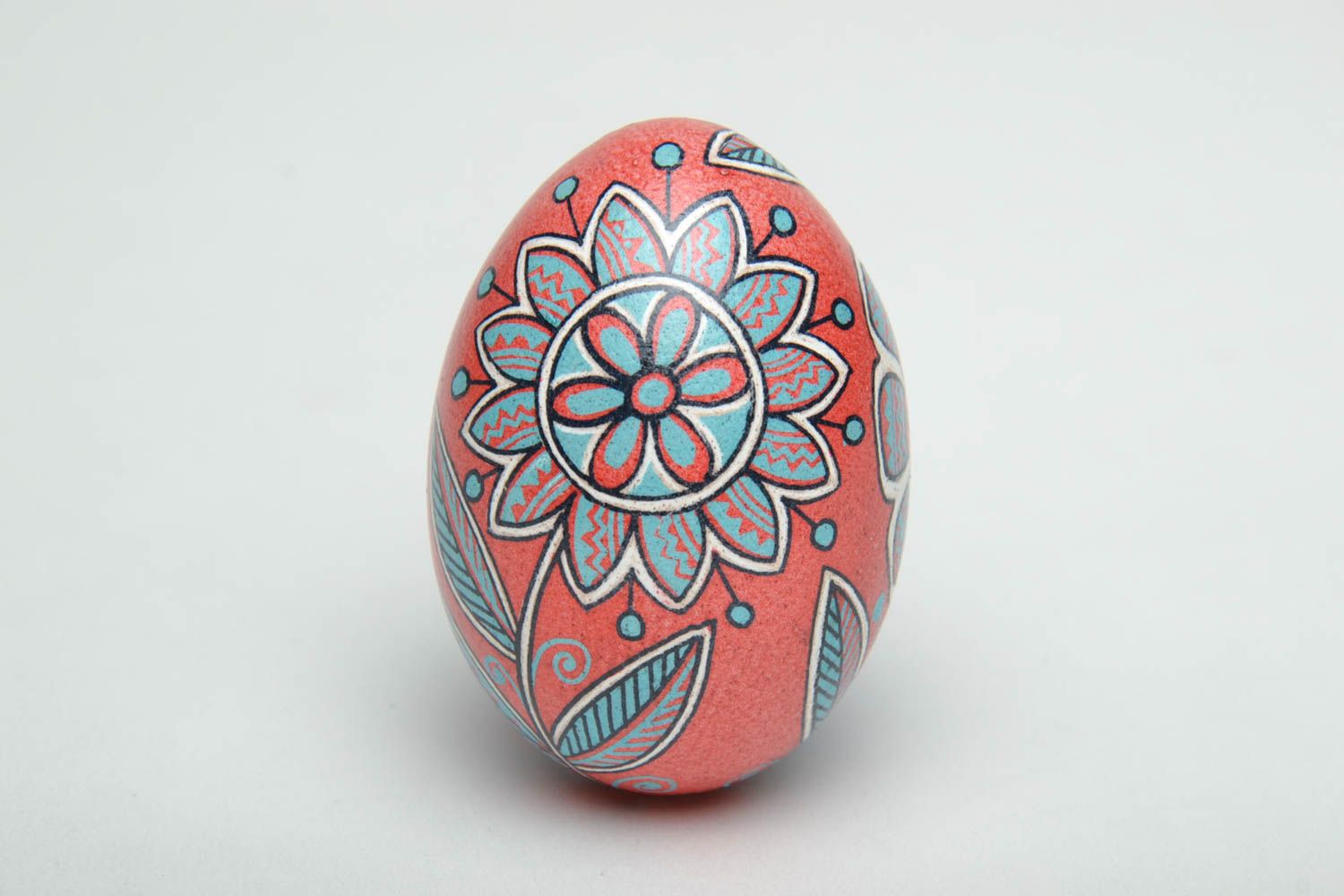 Joli œuf de Pâques peint de poule motif floral fait main style ethnique déco photo 2