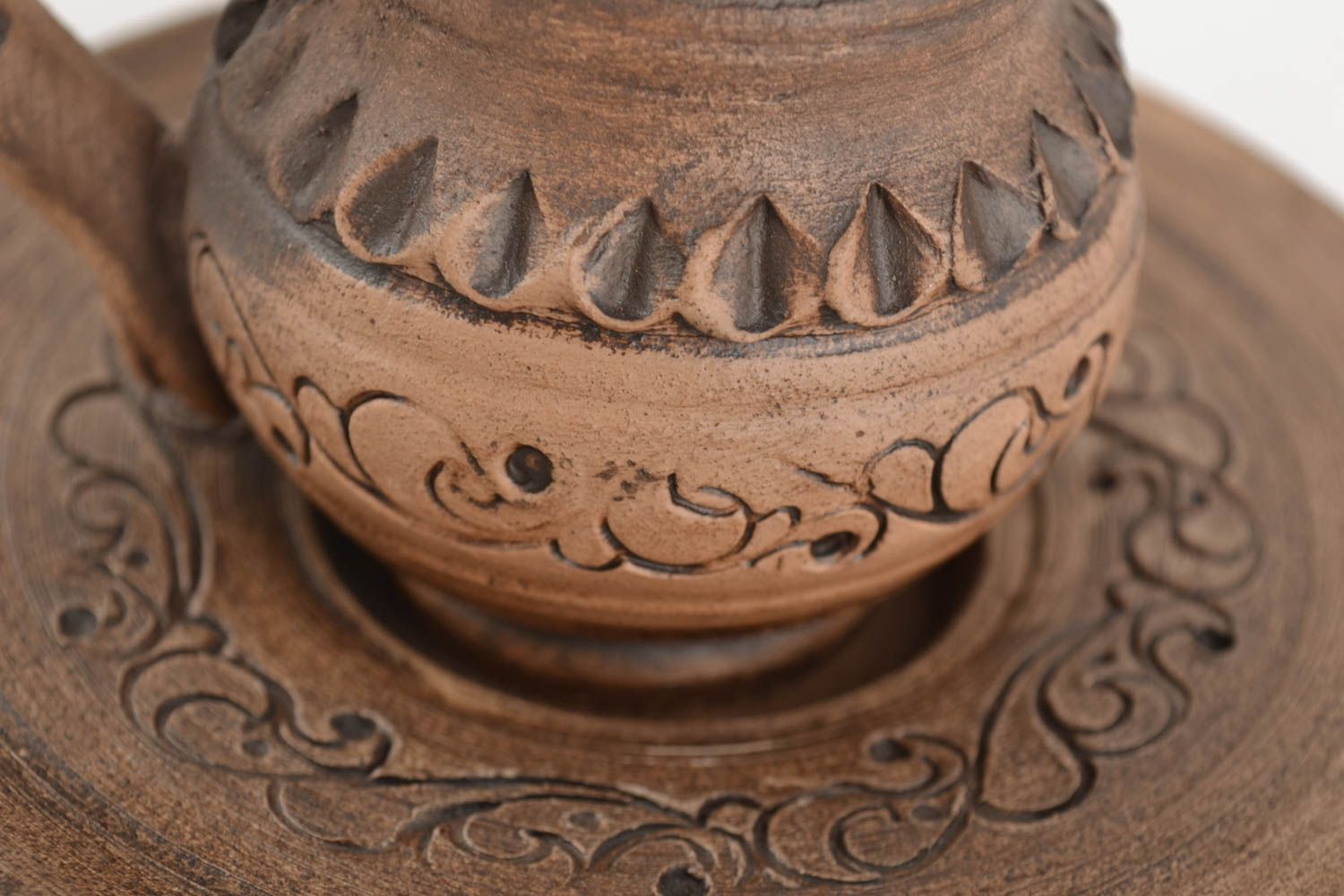 Глиняная чашка с блюдцем с узорами обработанные серебром ручной работы на 100 мл фото 4