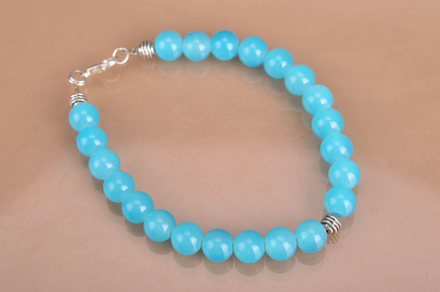 Designer bright blue beaded thin wrist bracelet handmade accessory for women photo 5