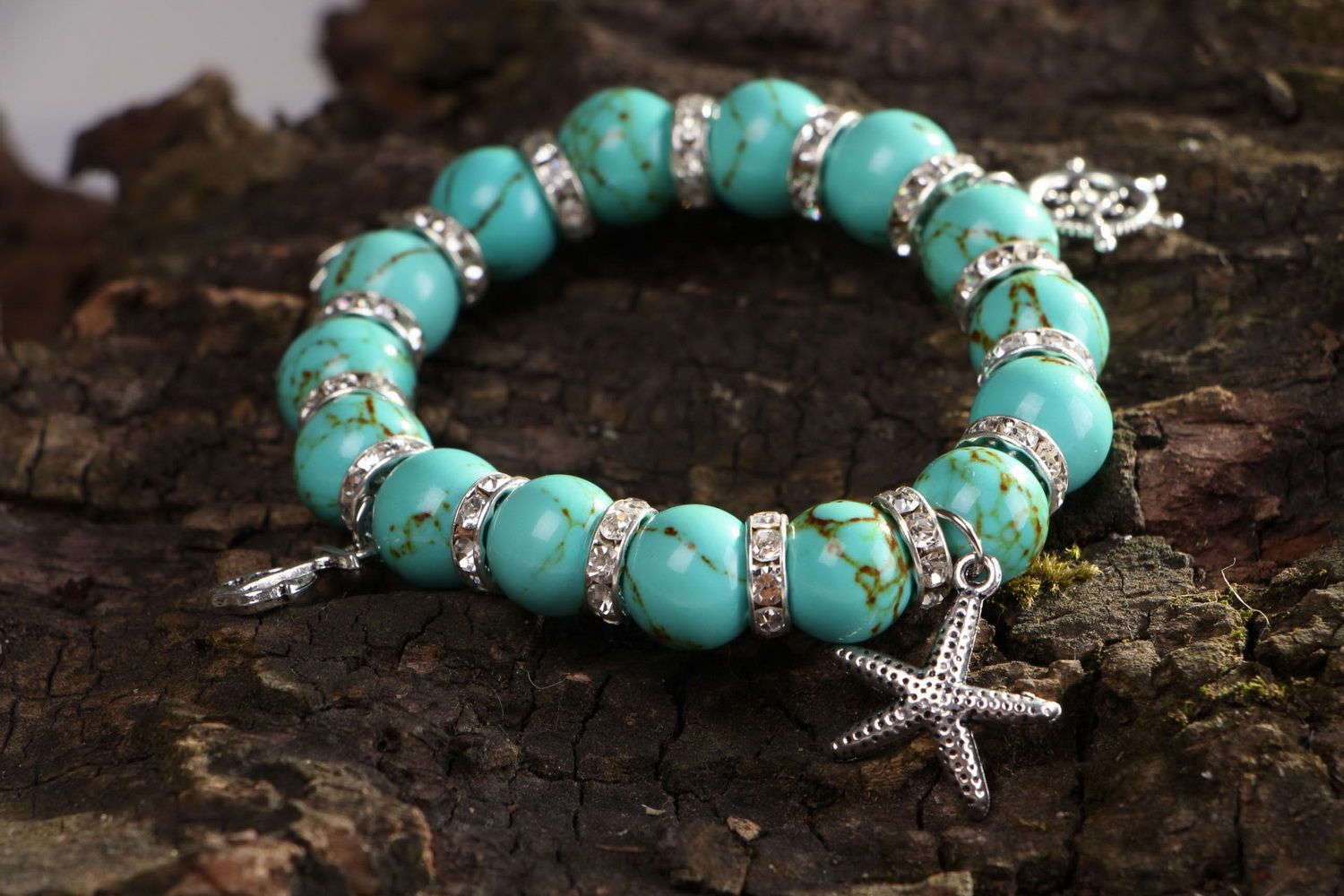 Bracelet with turquoise and pendants on elastic band photo 4