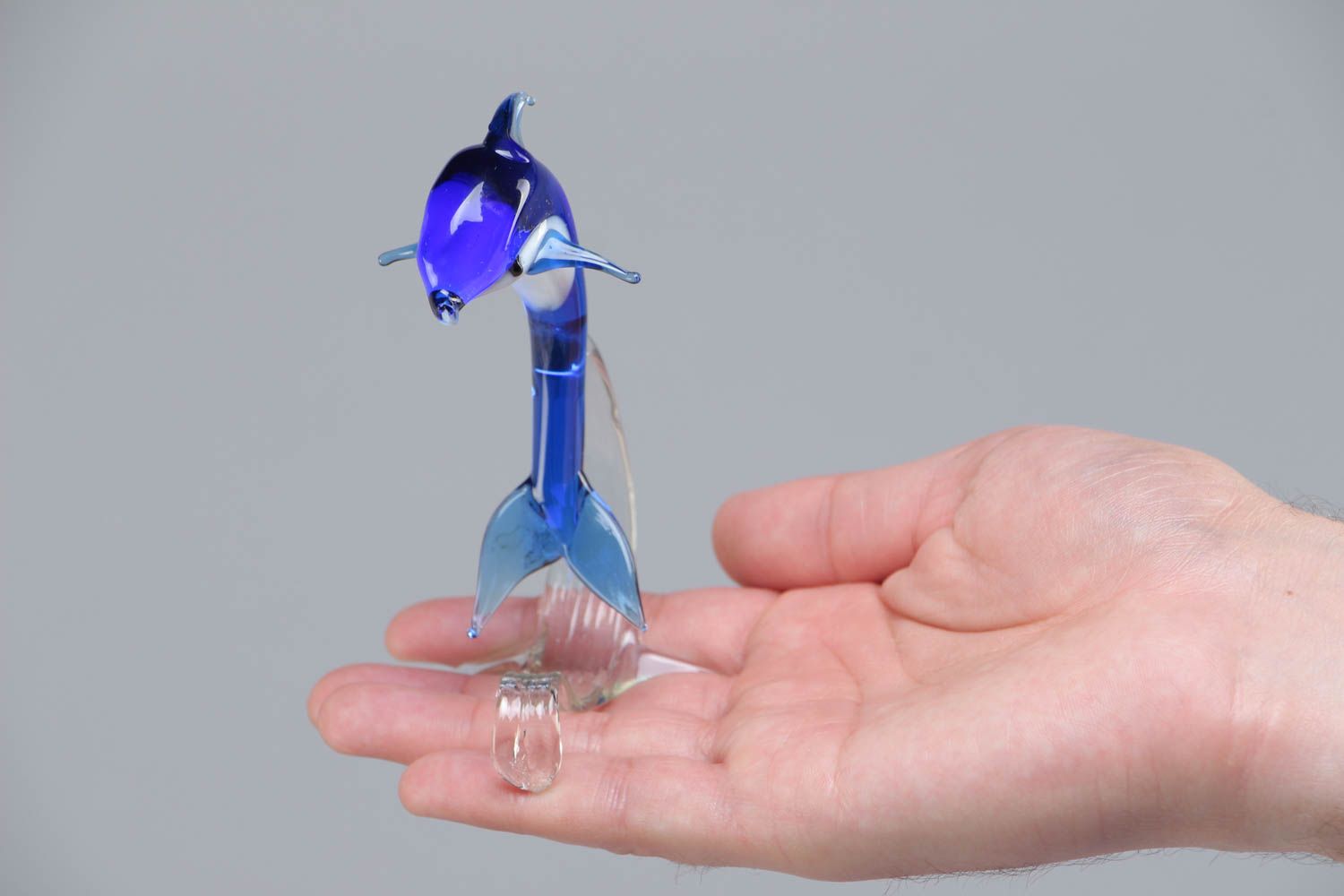 Figurine en verre bleu faite main en forme de dauphin technique lampwork photo 5