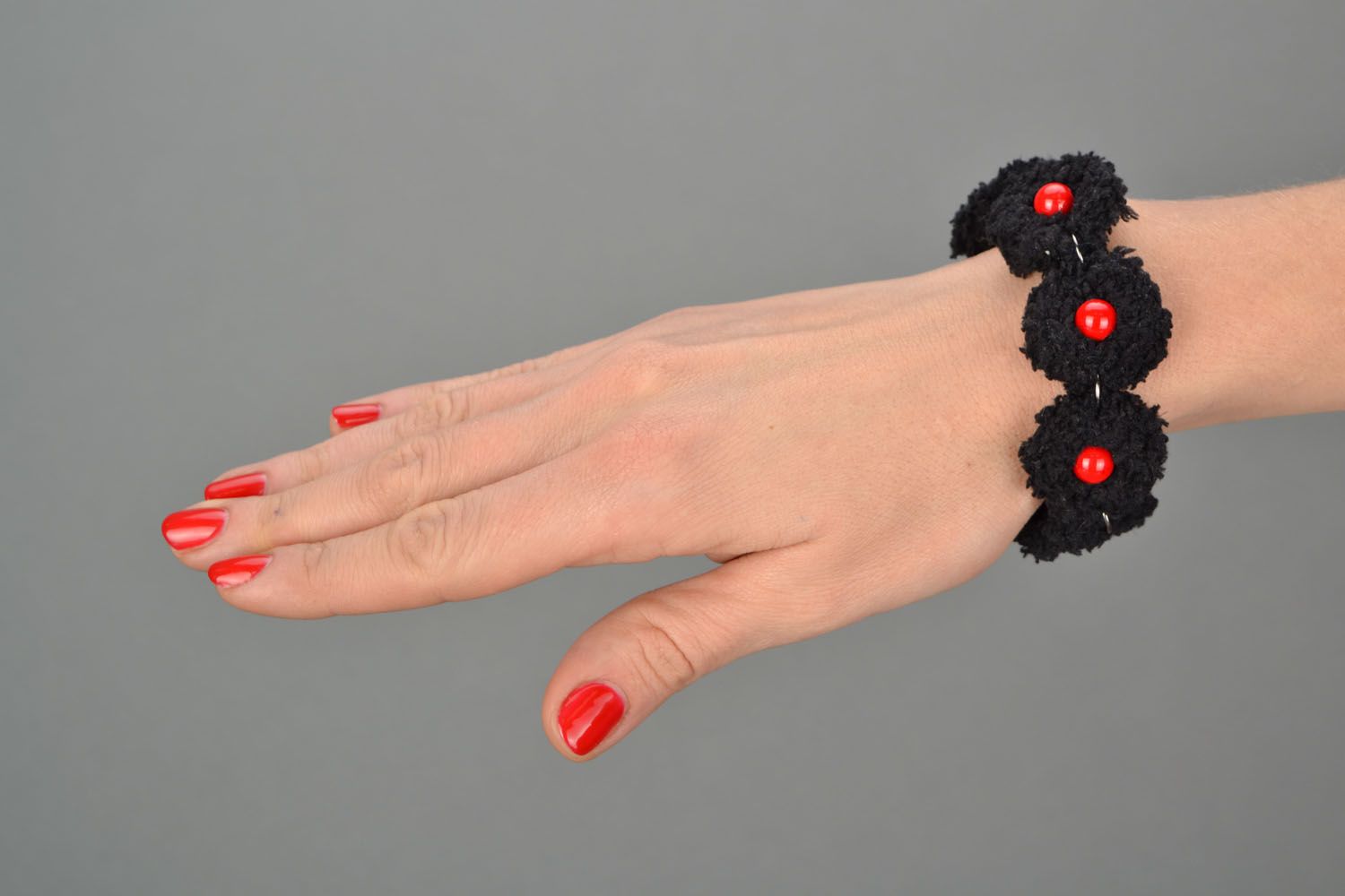 Bracelet tricoté Corail noir fait main photo 2