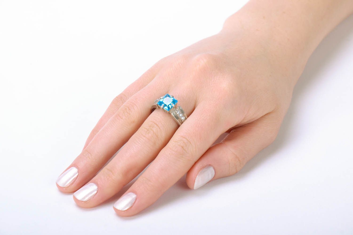 Silberner Ring mit blauem Stein foto 5