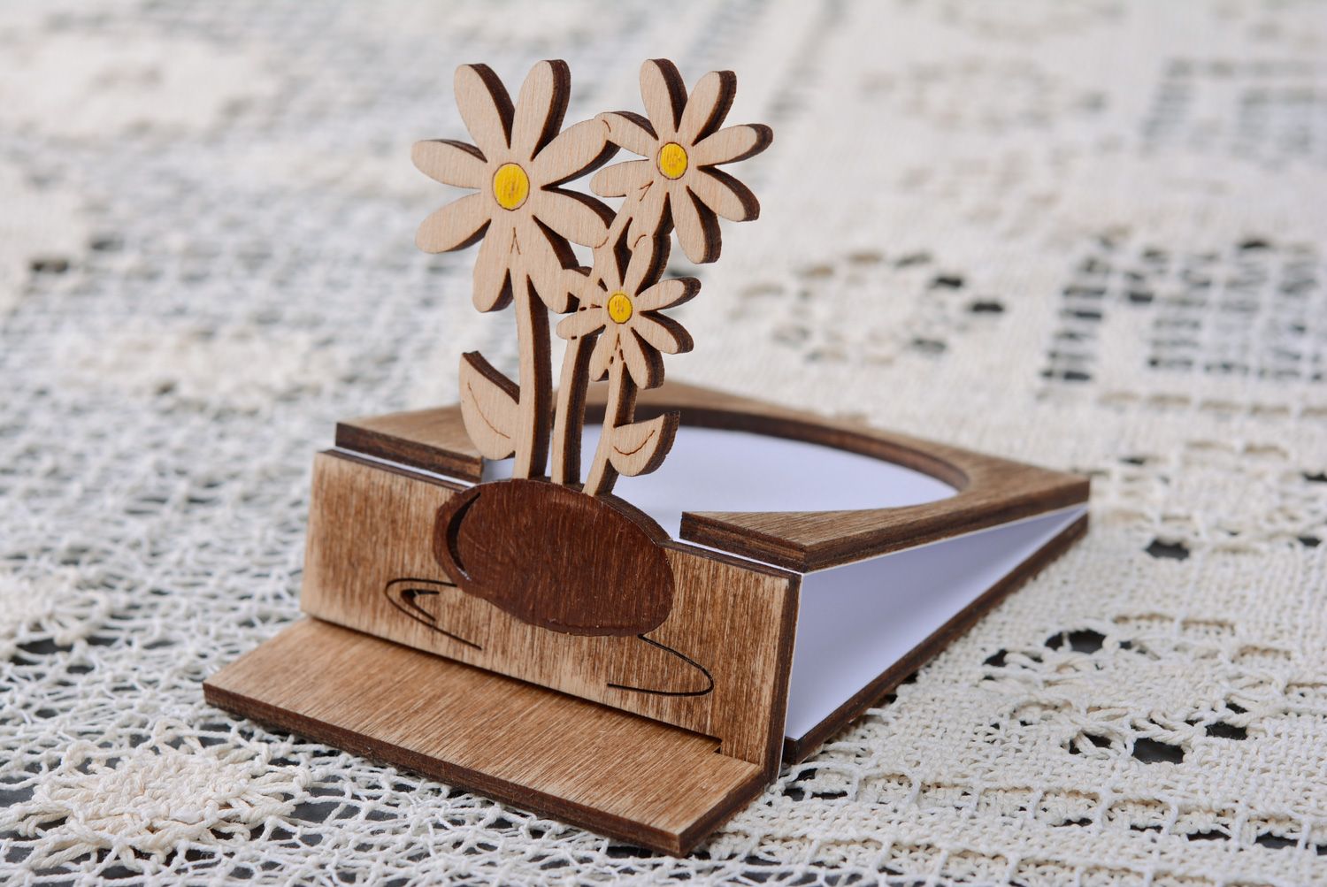 Handmade Grußkarte aus Holz Kamillen foto 1