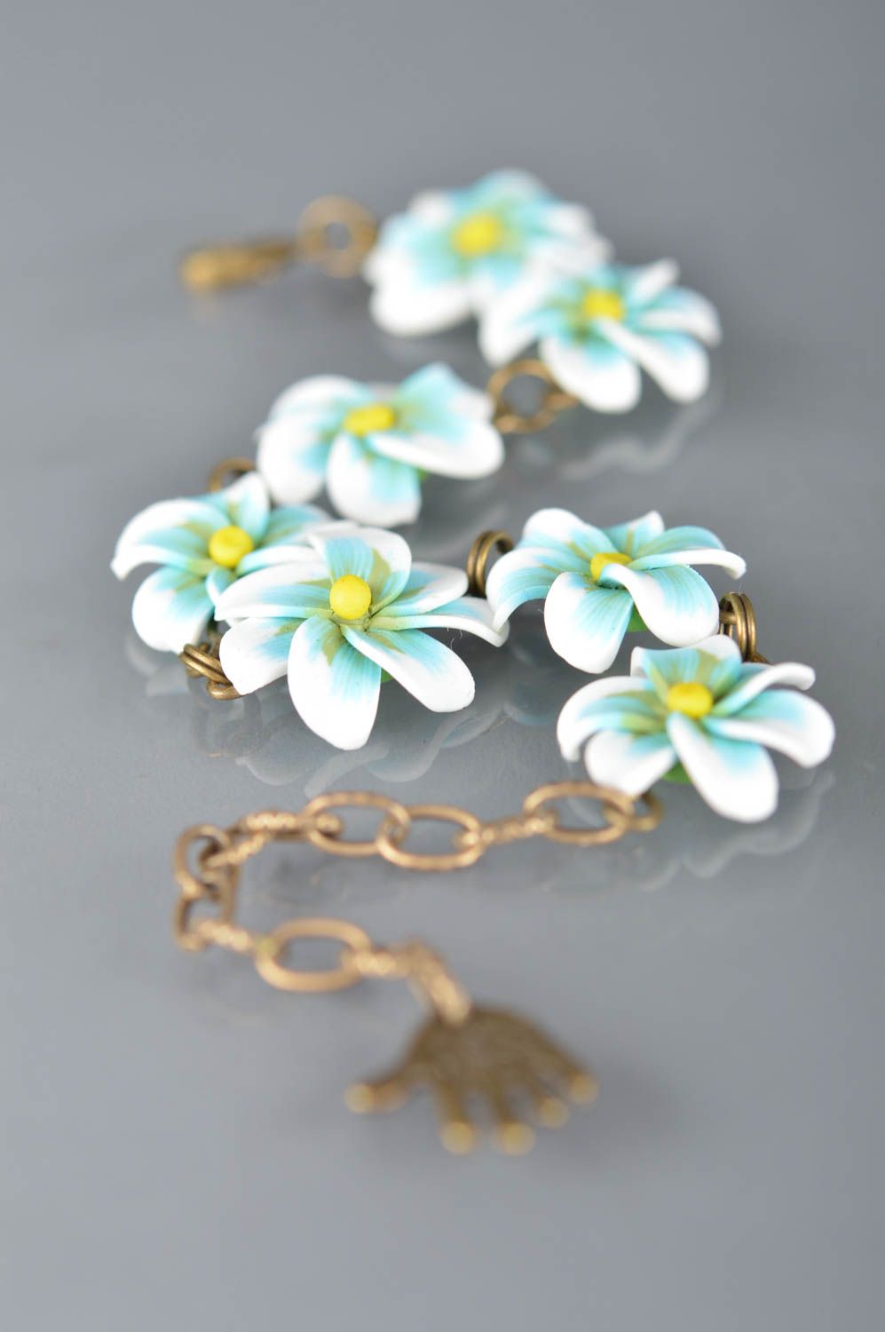 Bright white and turquoise flower chain charm bracelet for teen girls photo 2
