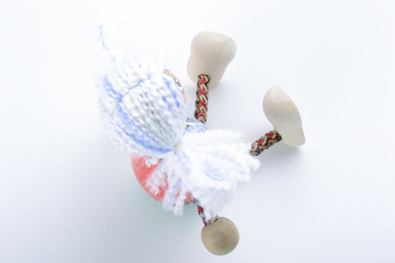 Деревянная игрушка Девочка с хвостиками ручной работы с росписью эко-красками фото 4