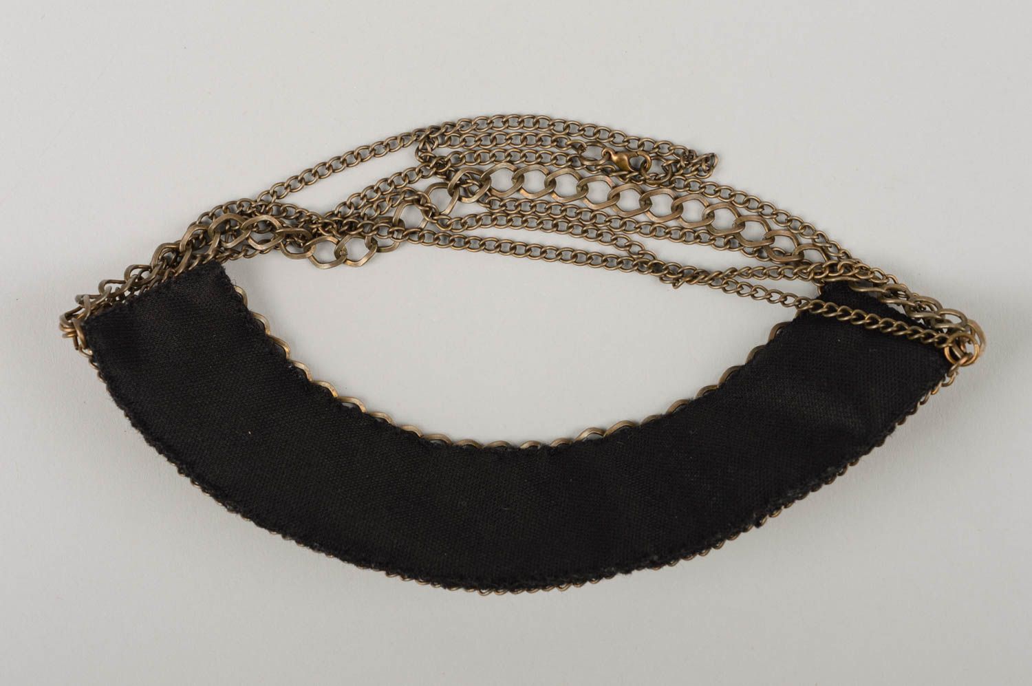 Колье из бисера украшение ручной работы с шипами ожерелье из бисера и войлока фото 5