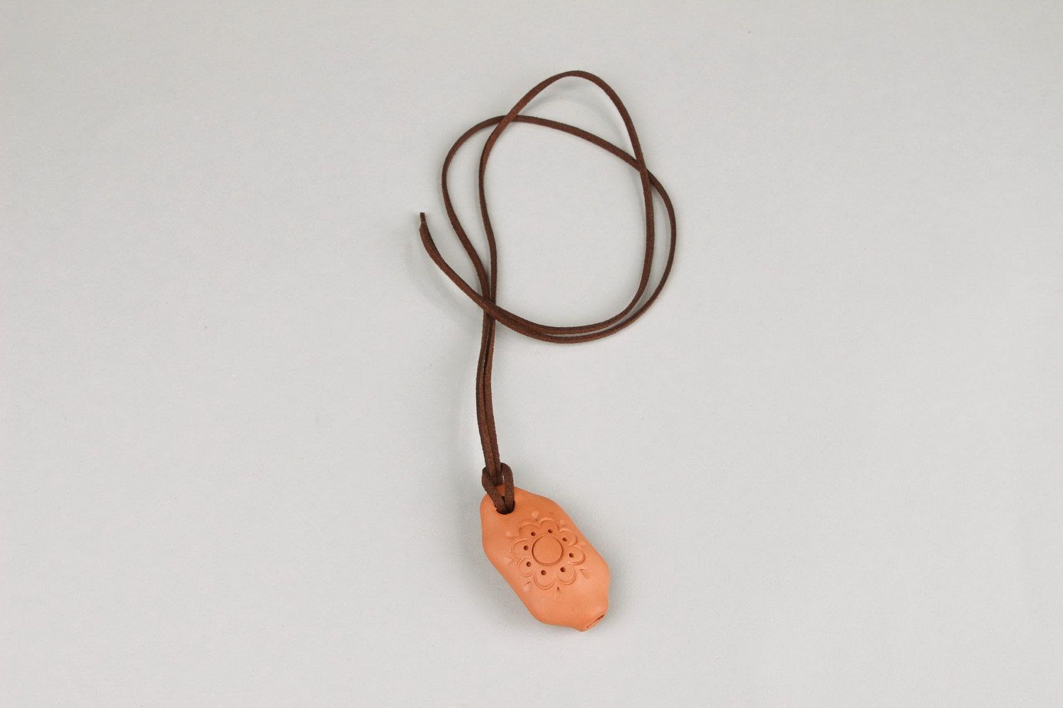 Tin whistle pendant made of clay with flower, 3 sounds photo 5