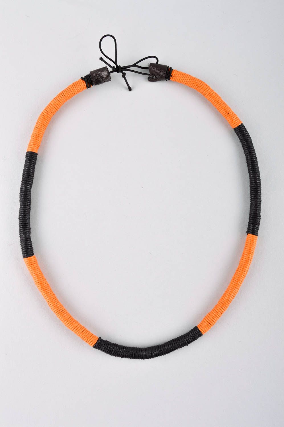 Колье ручной работы колье из веревки украшение на шею оранжево-черное авторское фото 2