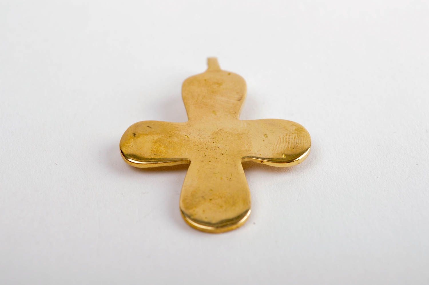 Cruz metálica artesanal regalo original dorado y pequeño accesorio religioso foto 4