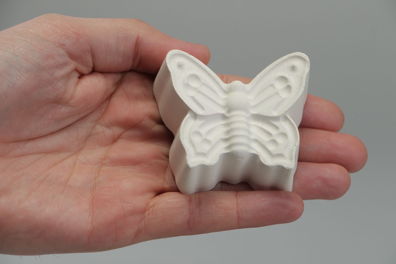 Handmade small unpainted plaster blank for painting in the shape of butterfly photo 3
