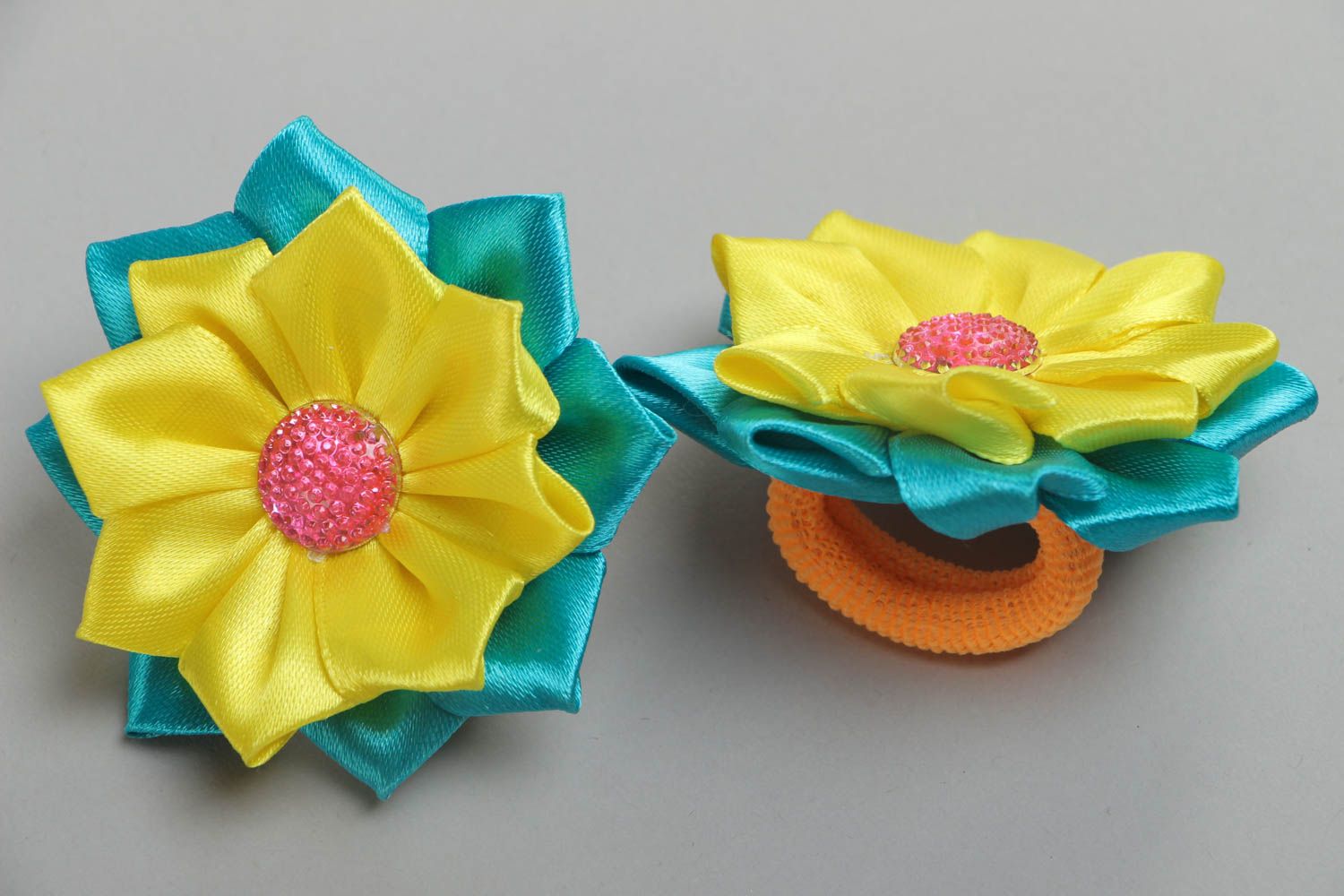 Set of 2 handmade colorful bright elastic hair bands with kanzashi flowers photo 3