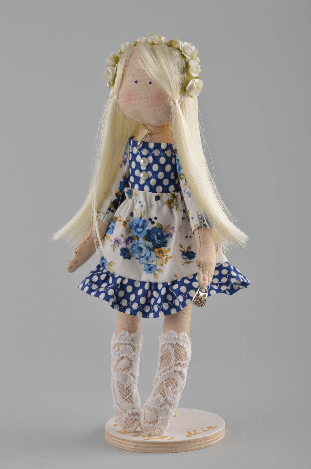 Игрушка ручной работы текстильная кукла красивая декор для дома авторская фото 2