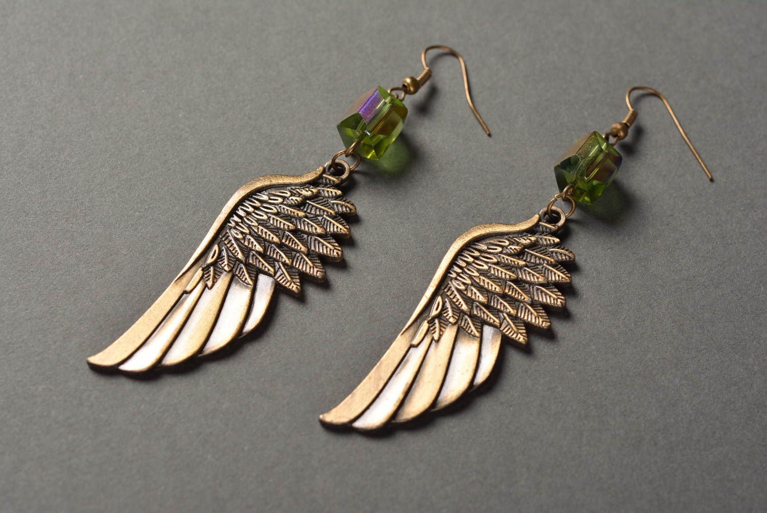 Boucles d'oreilles ailes Bijou fait main métal perles en verre Accessoire femme photo 2