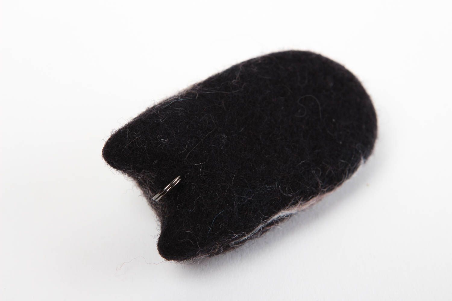 Colgante hecho a mano de lana negro accesorio para mujer bisutería artesanal foto 4