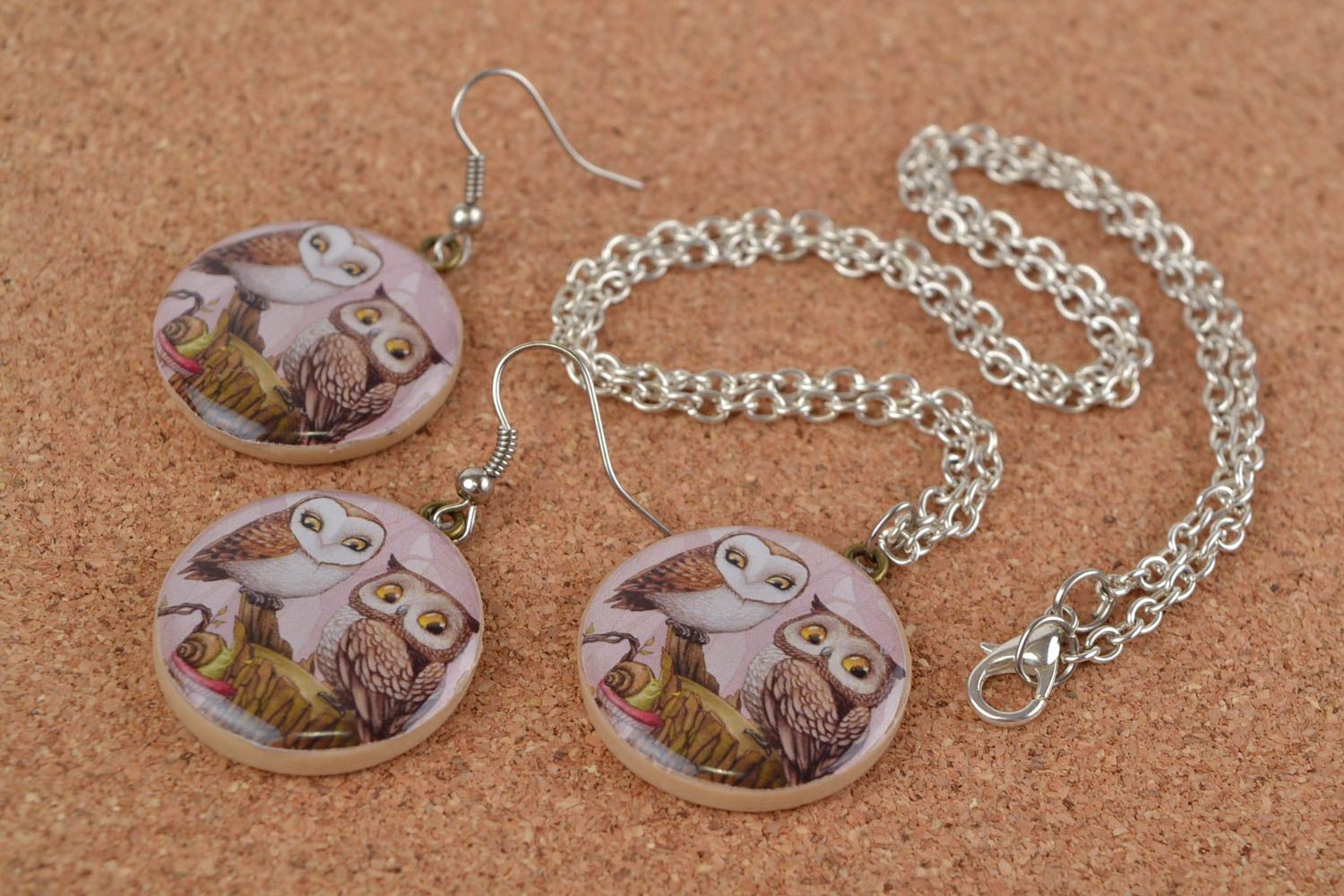 Beautiful handmade jewelry set plastic earrings and pendant with decoupage Owls photo 1