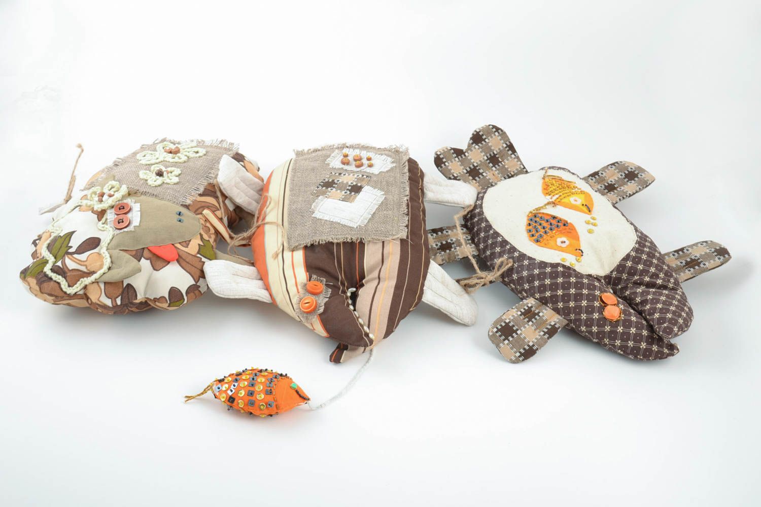 Set of 3 beautiful handmade soft toys with eyelets wall hangings Fish and Lamb photo 3