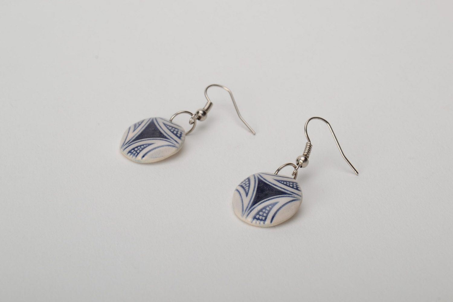 Handmade clay dangle round earrings with pattern of light color photo 5