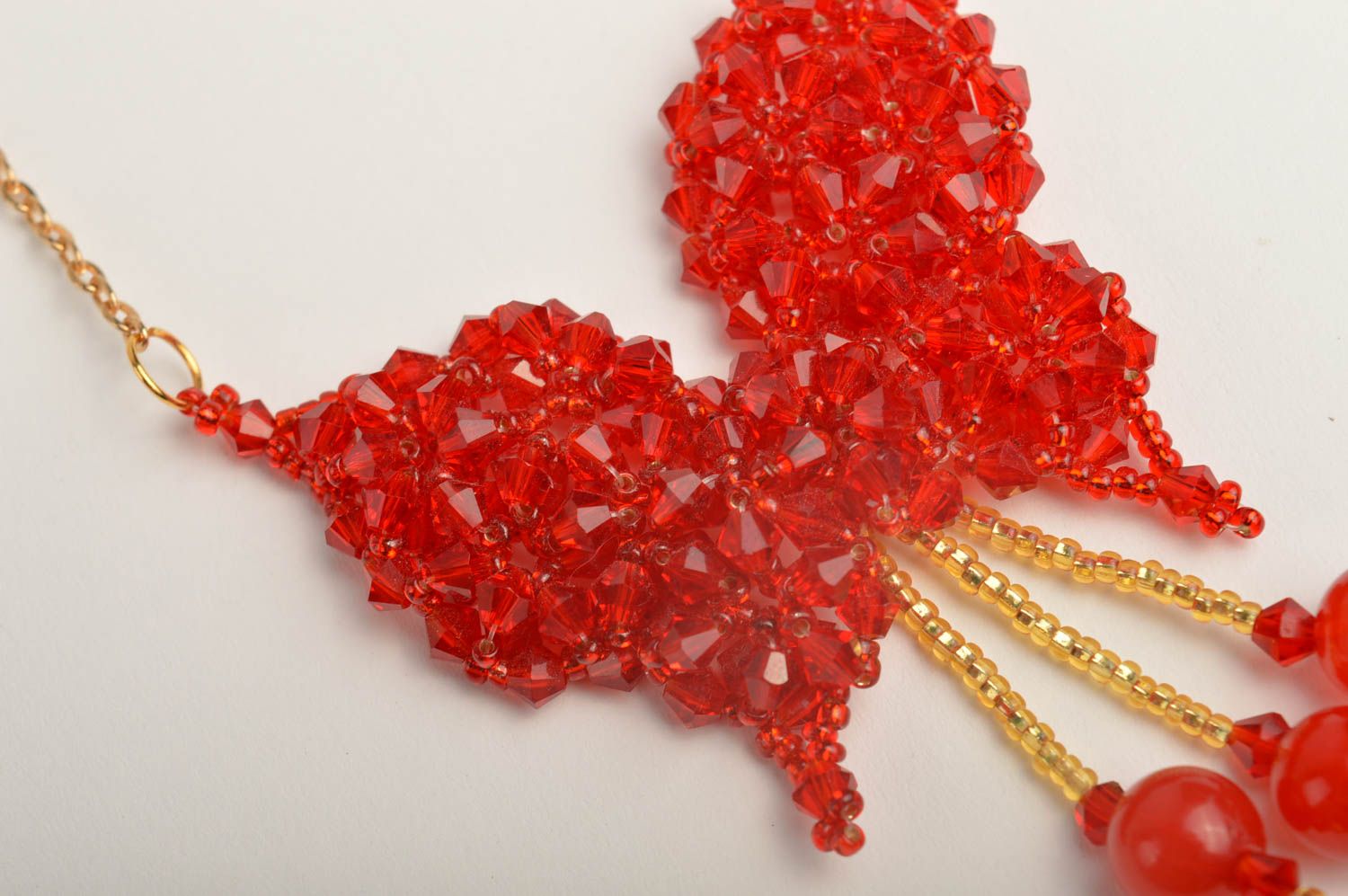 Red handmade beaded pendant necklace fashion accessories necklace design photo 4