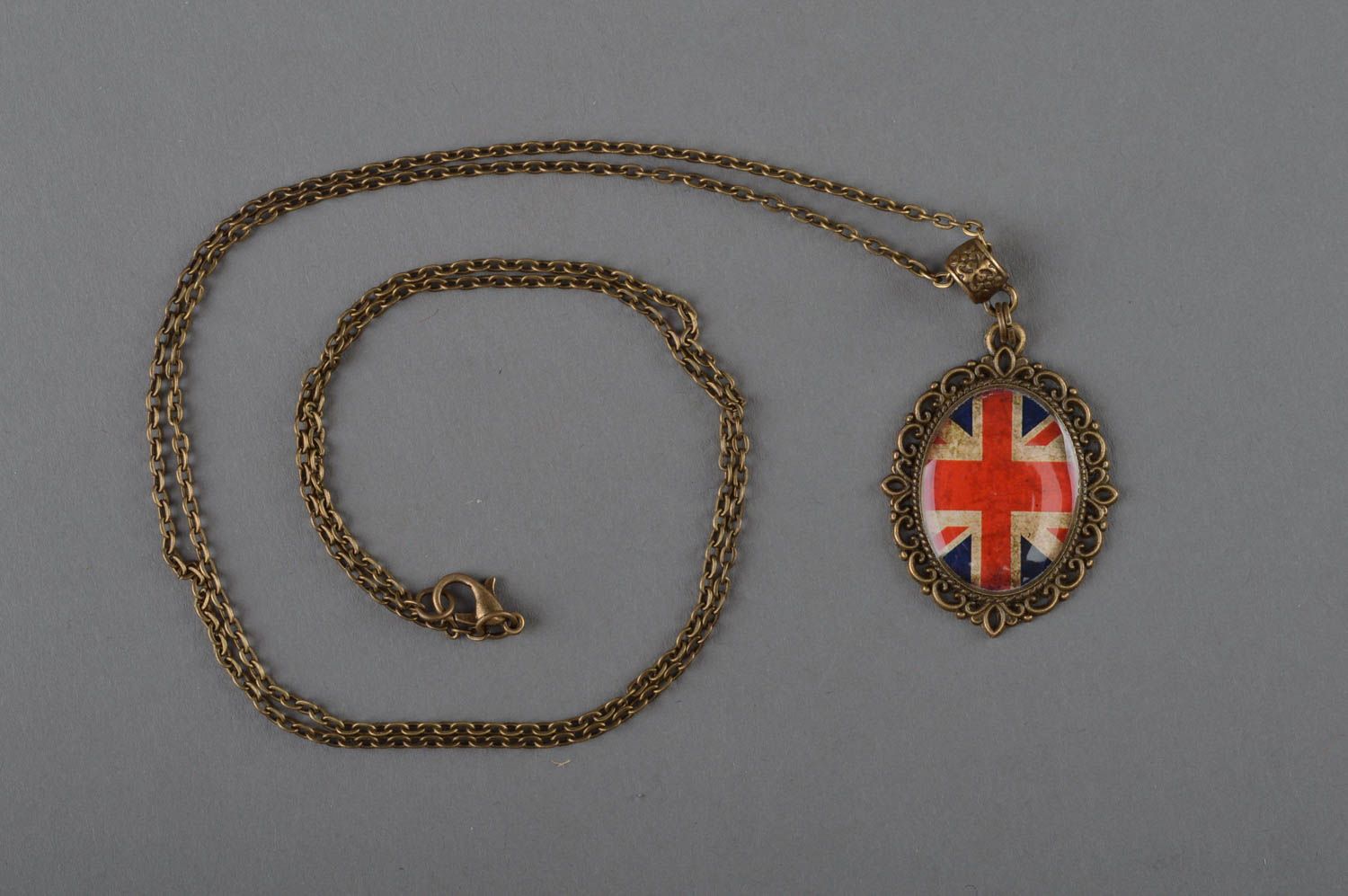 Handmade designer decoupage pendant on metal chain British Flag photo 1